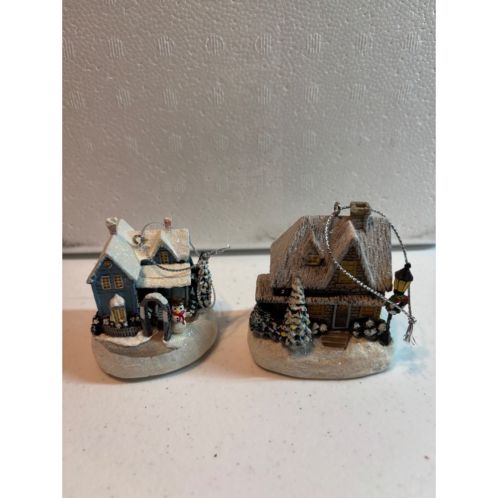 Thomas Kinkade 2008 Christmas Village House Ornaments Set‎ of 2